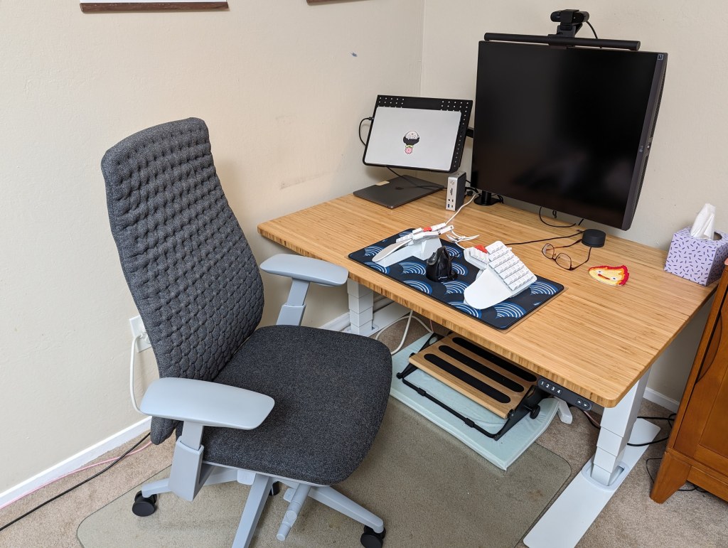 Uppeal Fully Adjustable Floor-Sit-Stand Desk Review